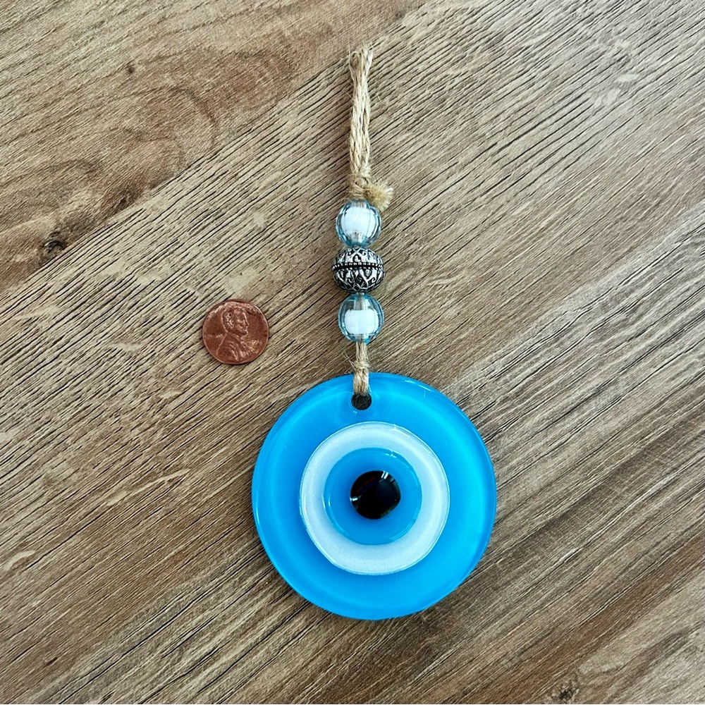 🧿 Blue Glass Evil Eye Pendant